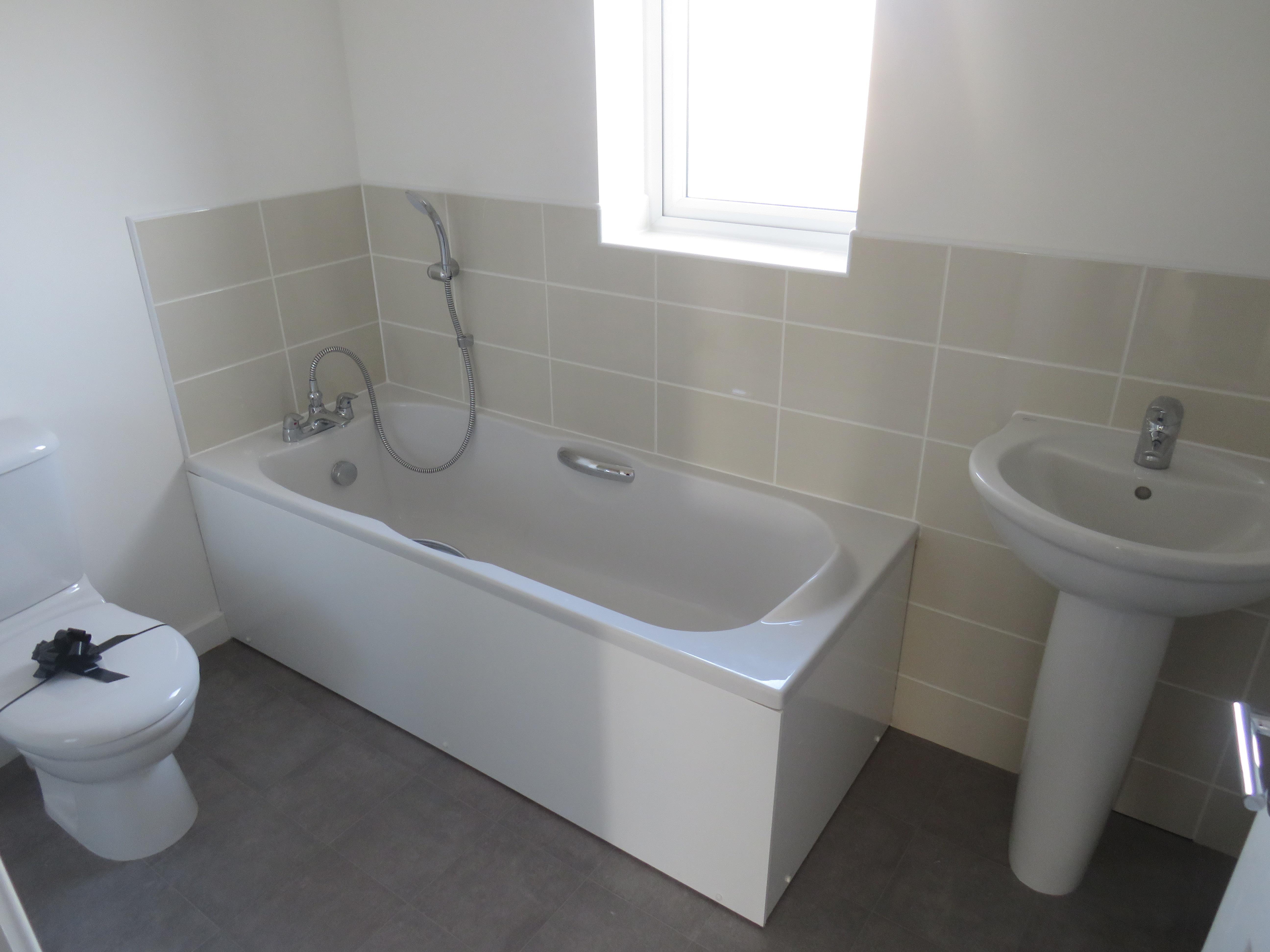 Room St Johns Close in Peterborough