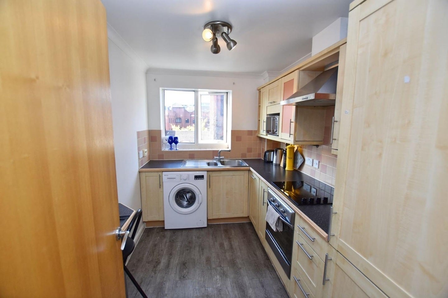 Room Spert Street in Greater London