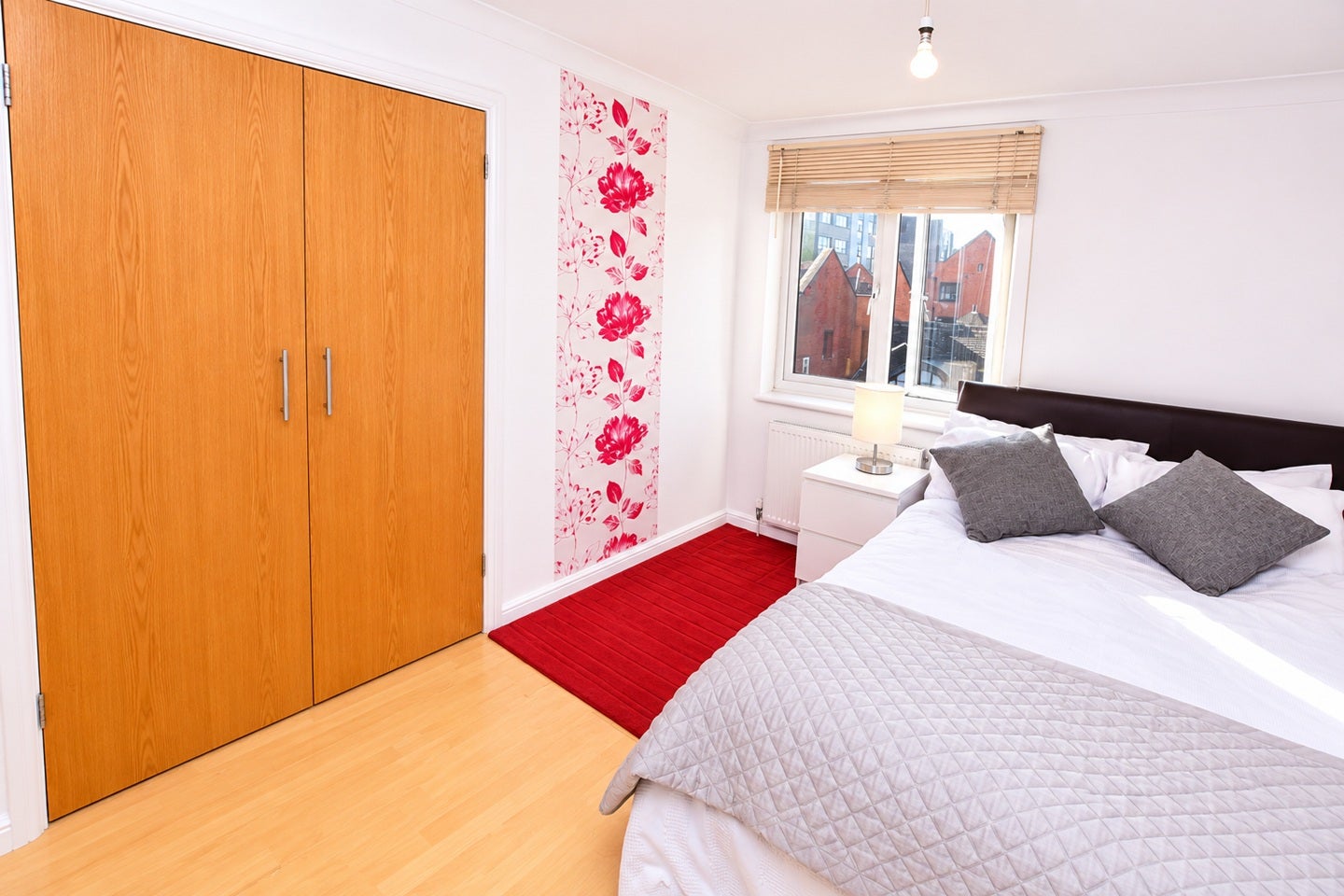 Room Spert Street in Greater London