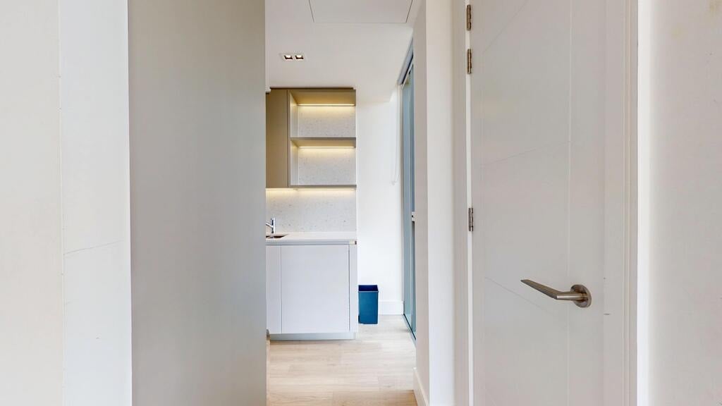 Flat Dingley Road in Greater London