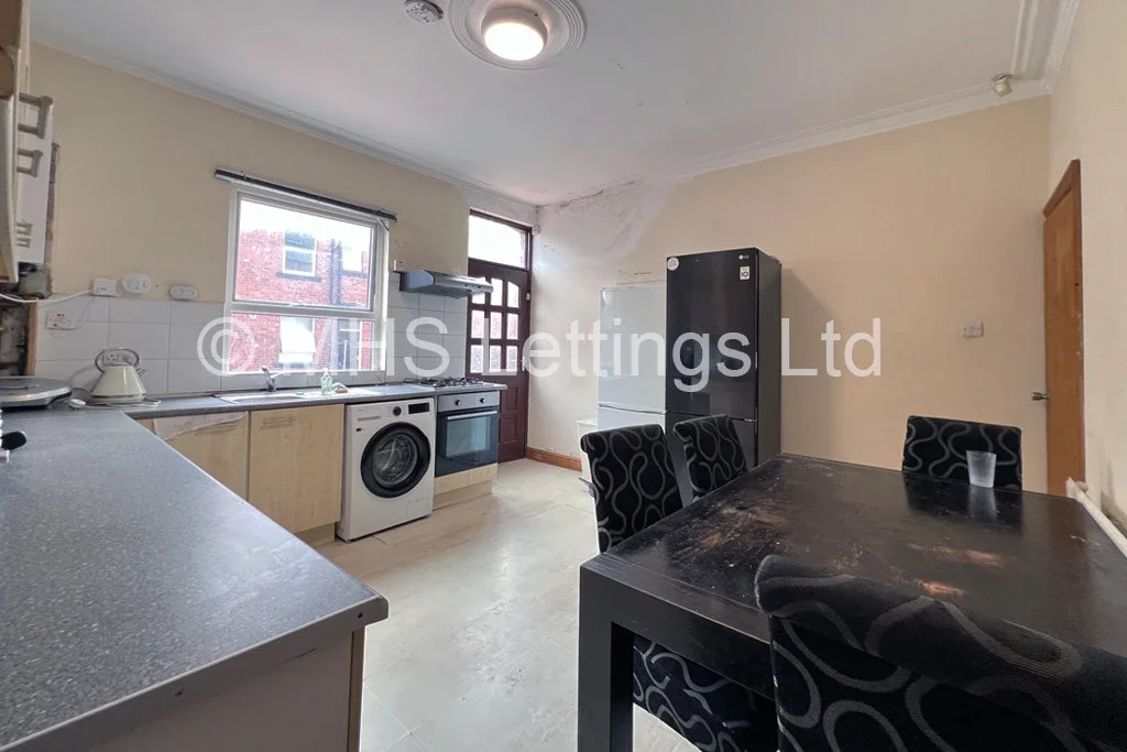 Flat Back Newport Mount in Leeds