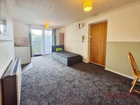 Flat Alderney Street in Nottingham