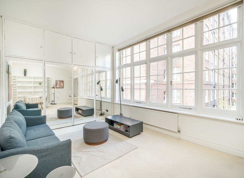 Flat Charles Street in City of Westminster