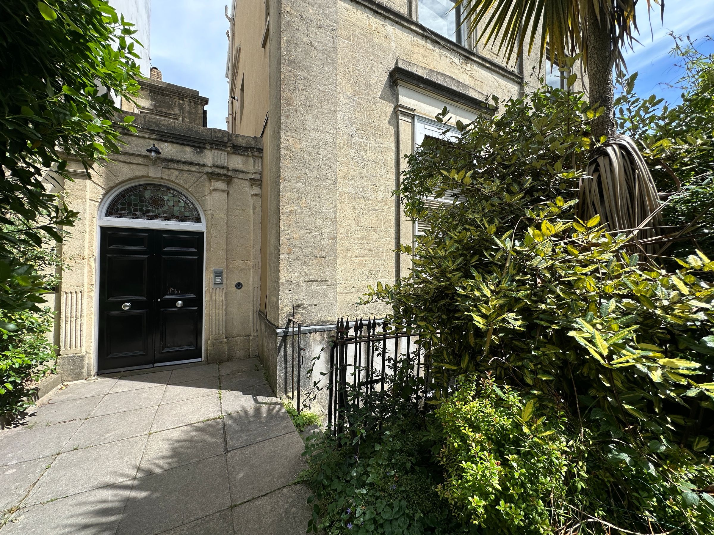 Flat Canynge Square in Bristol