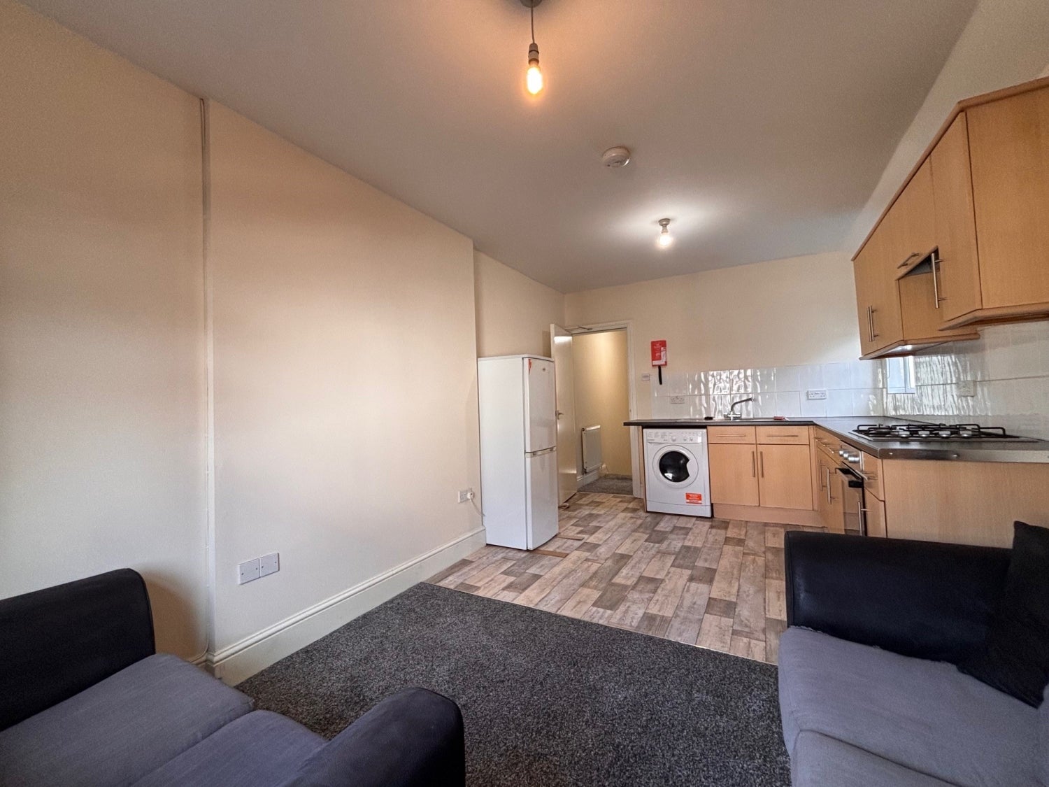 Flat Keppoch Street in Cardiff
