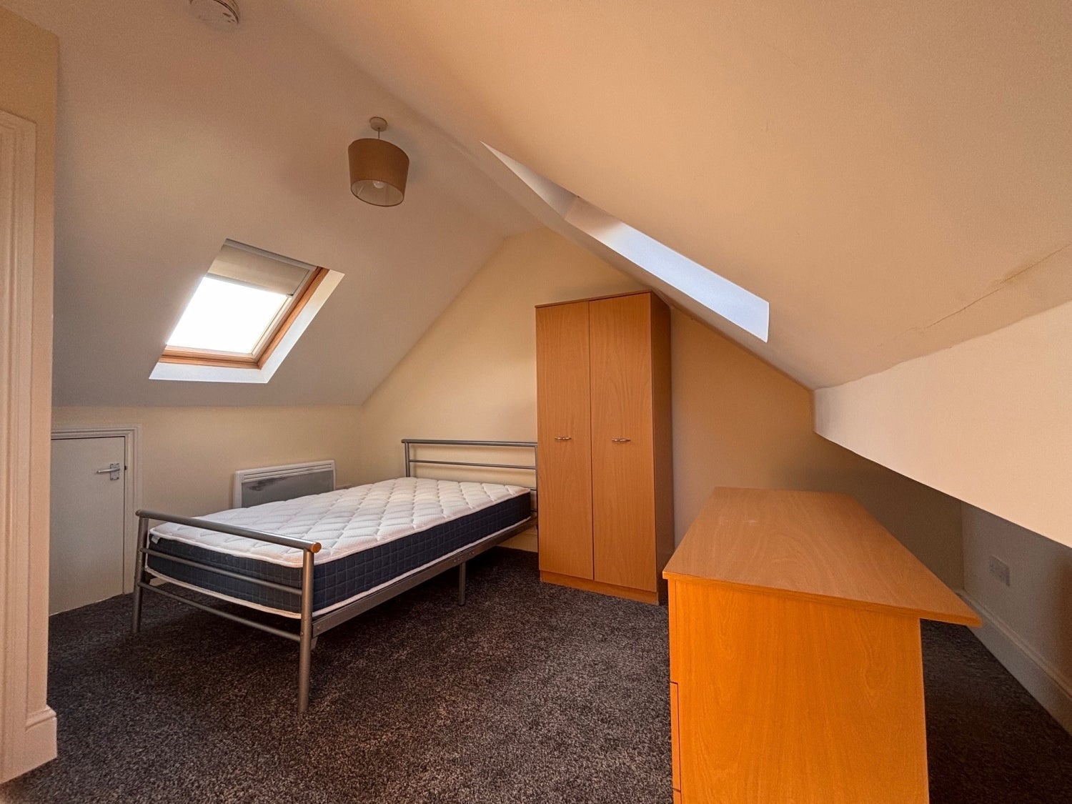 Flat Keppoch Street in Cardiff