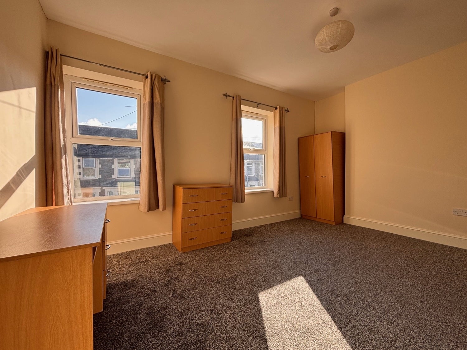Flat Keppoch Street in Cardiff