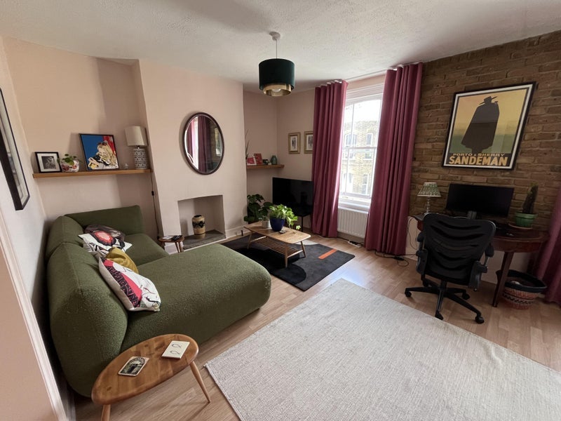Room Cranbrook Road in Greater London