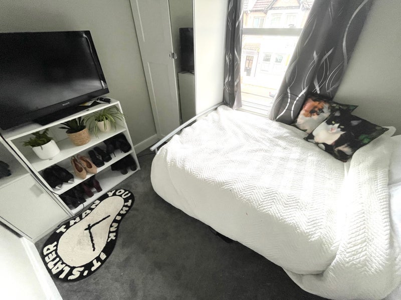 Room Undine Street in Greater London