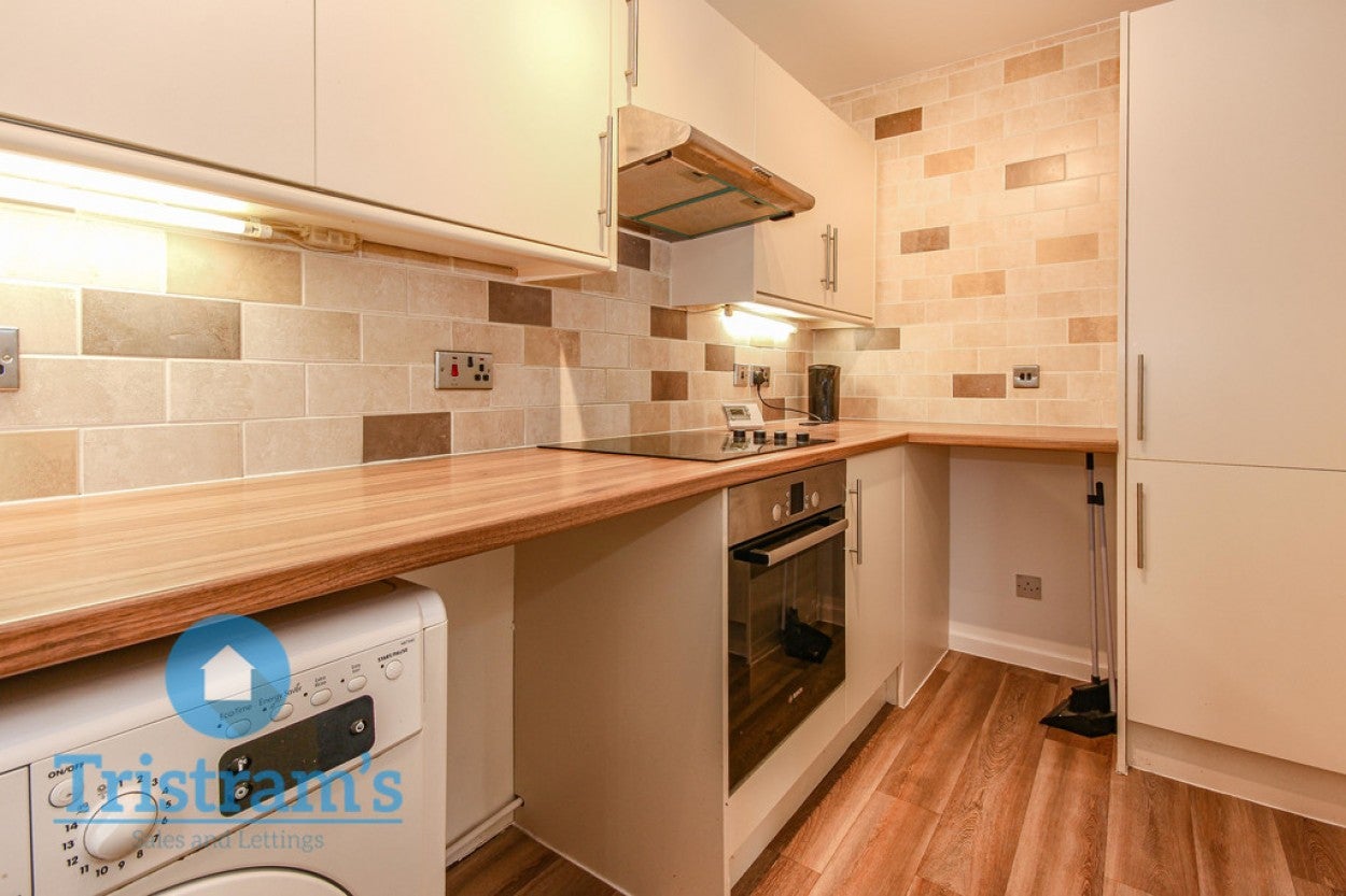 House Dean Close in Nottingham