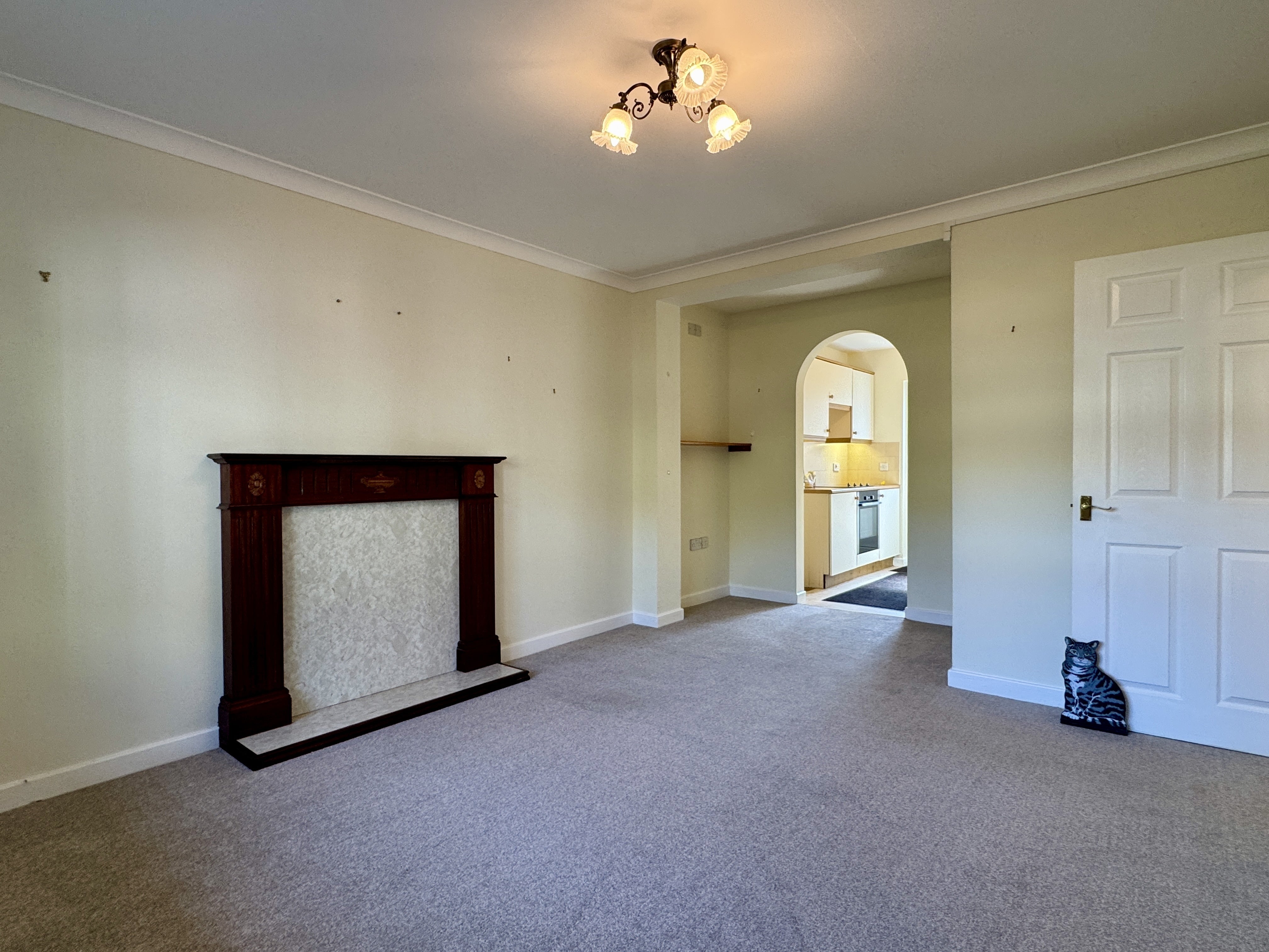Flat Nestor Square in Narberth