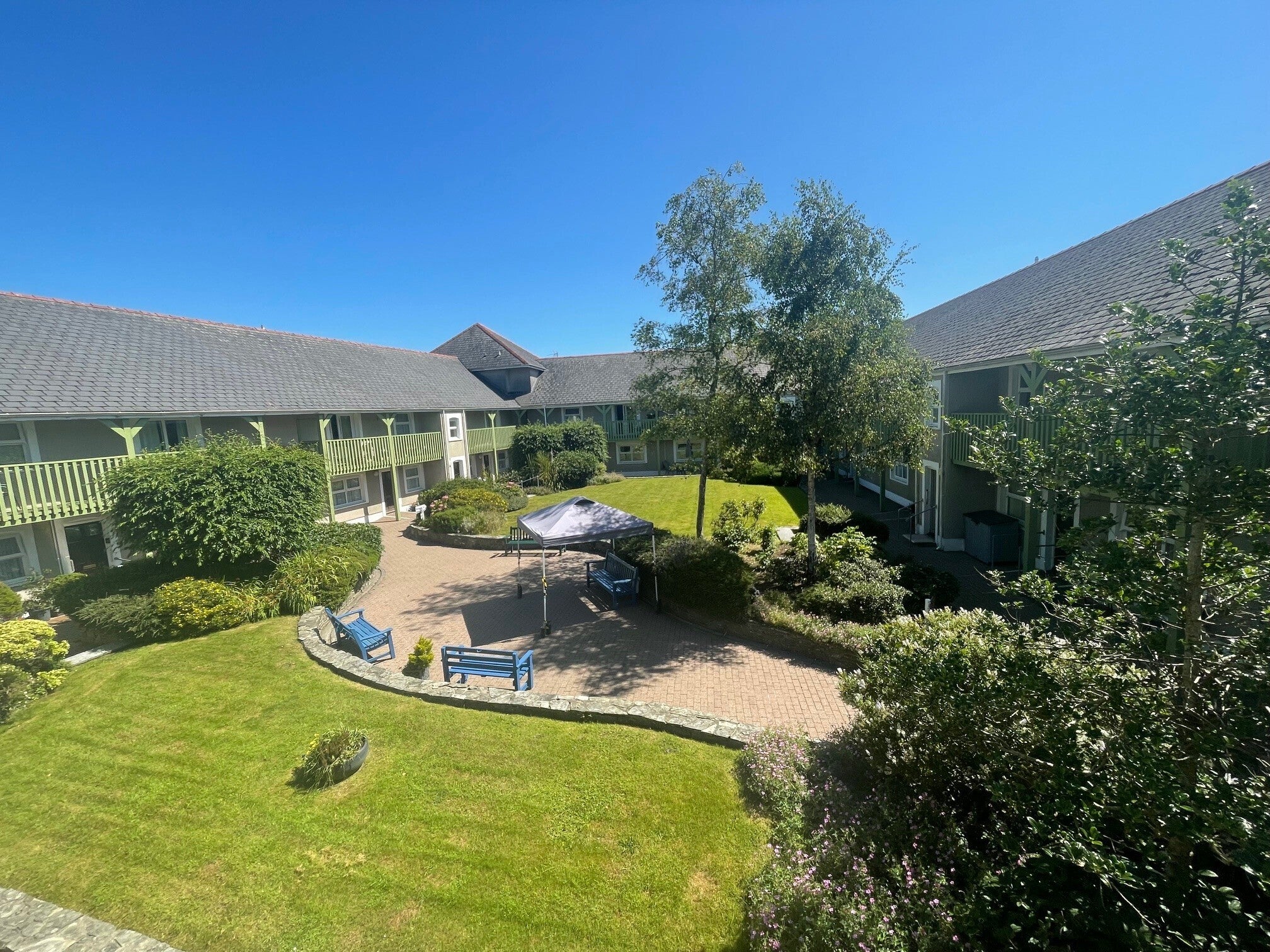 Flat Nestor Square in Narberth