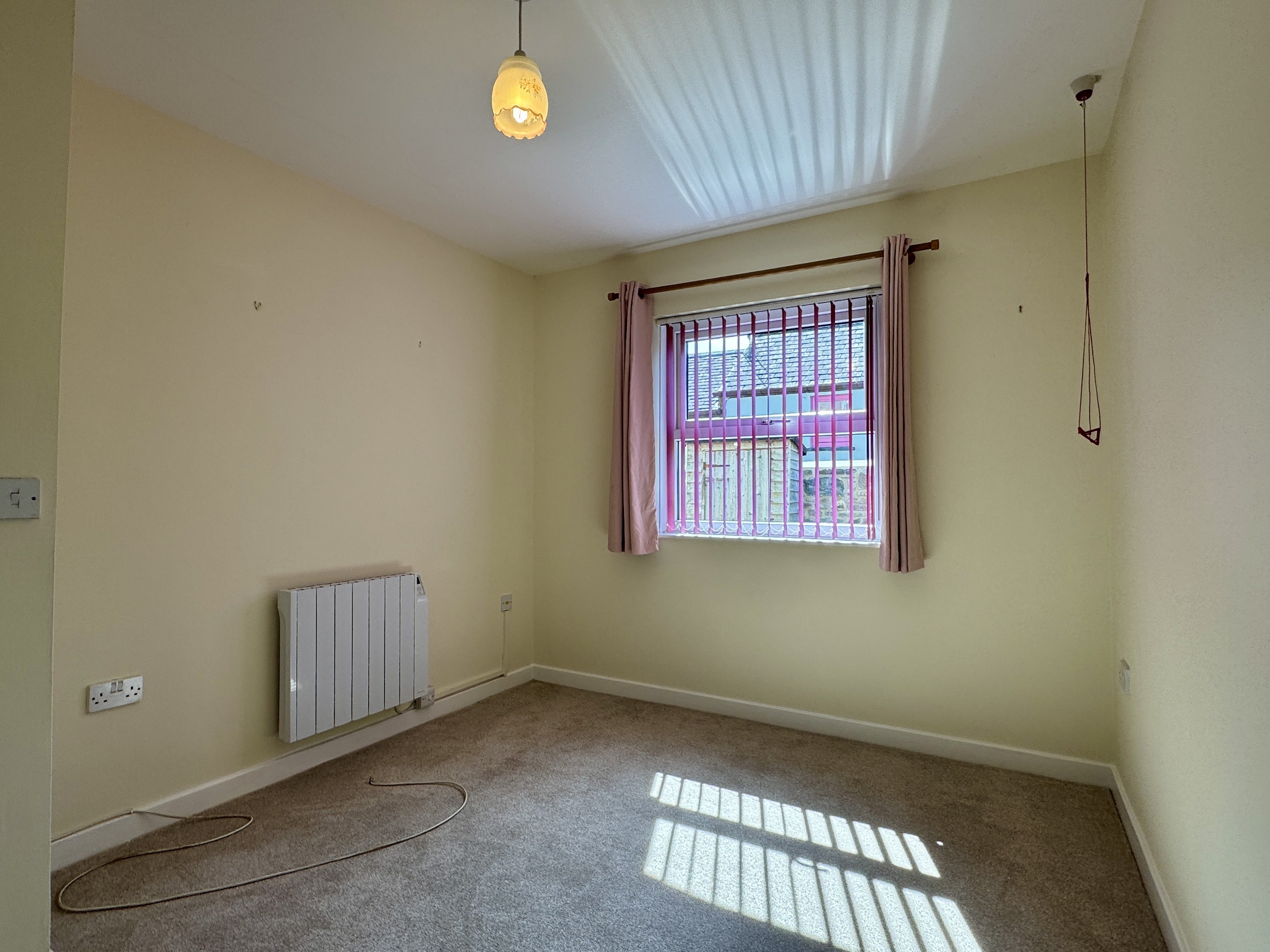 Flat Nestor Square in Narberth