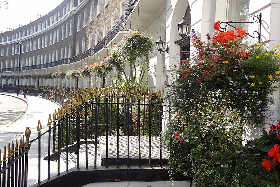Flat Cartwright Gardens in Greater London