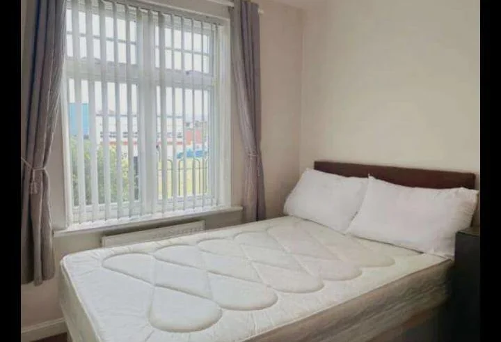 Room Bishopbourne Court in North Tyneside
