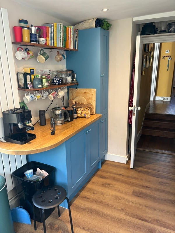 Room Stowe Road in Greater London