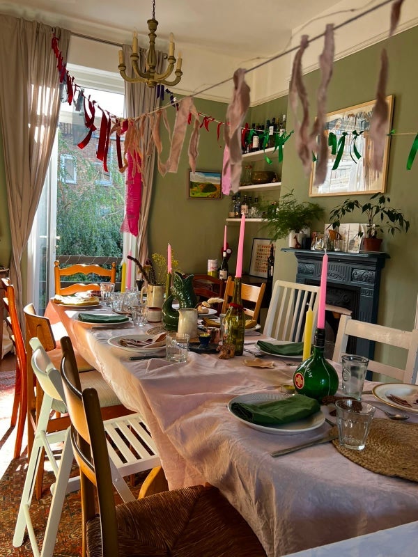 Room Stowe Road in Greater London