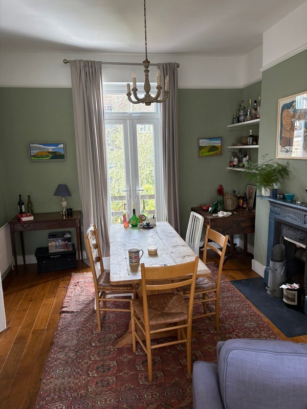 Room Stowe Road in Greater London