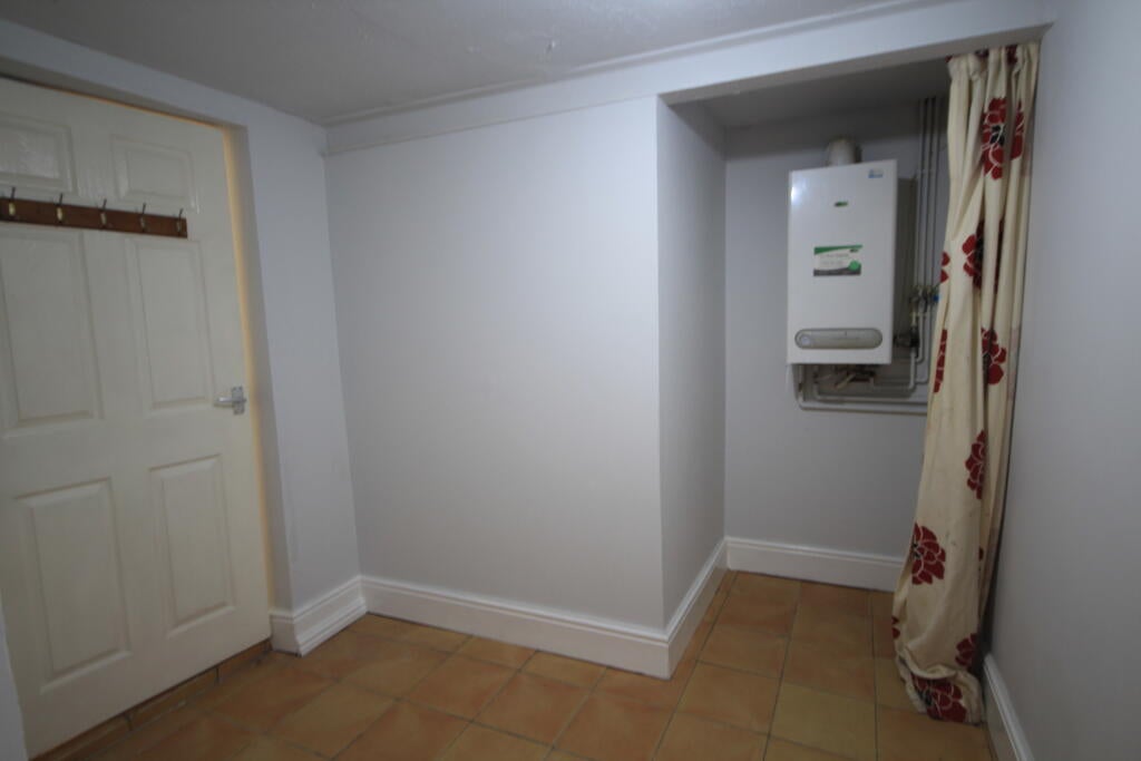 Flat Newbridge Road in Burstwick
