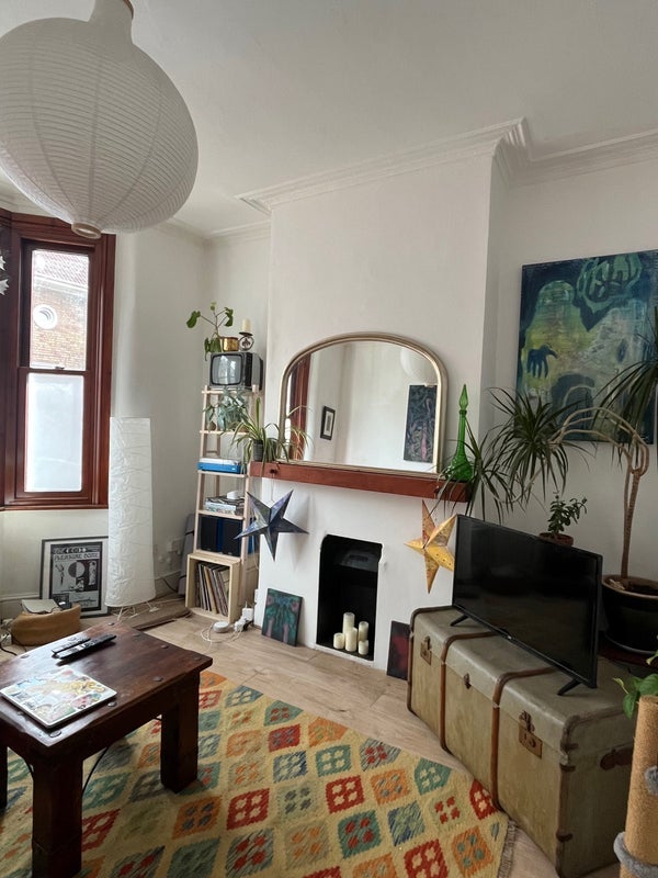 Room Mogg Street in Bristol