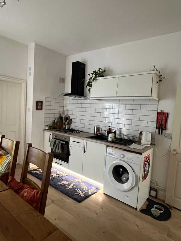 Room Mogg Street in Bristol