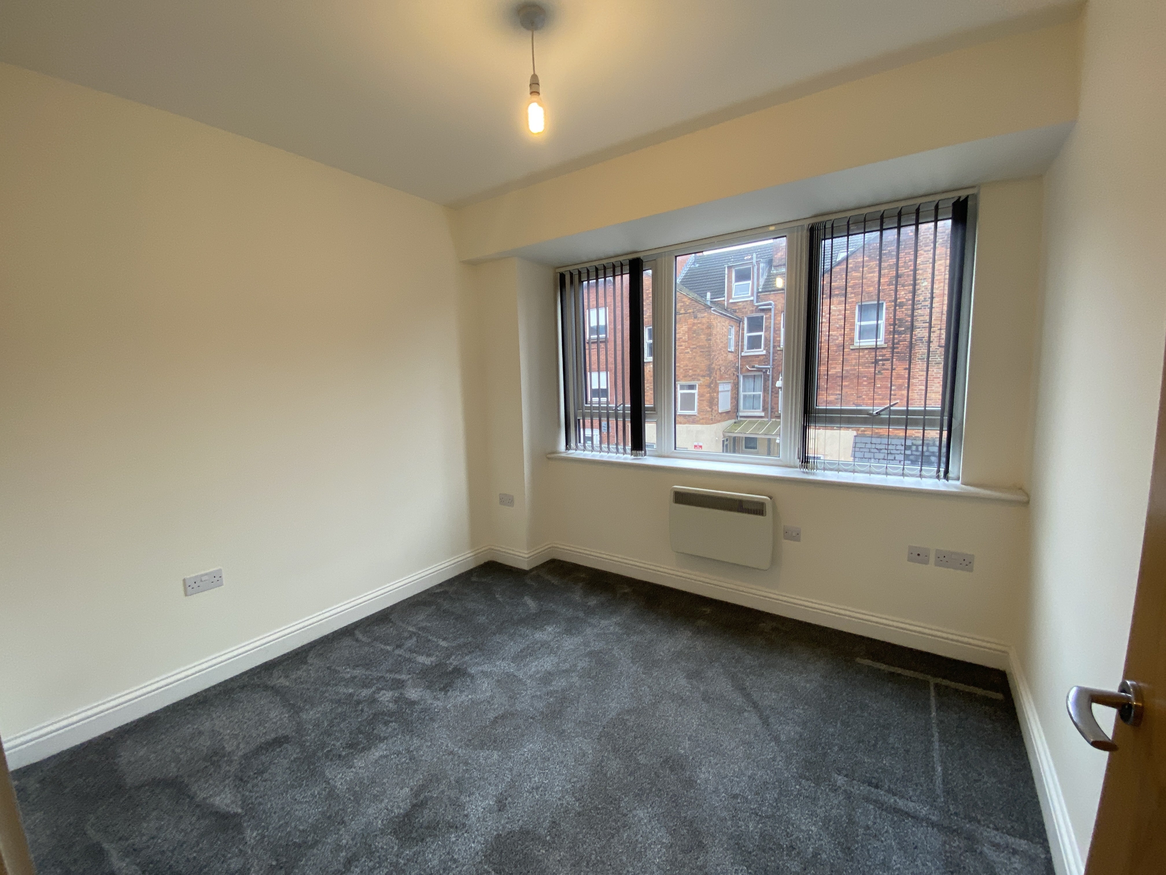 Flat Farnsby Street in Swindon