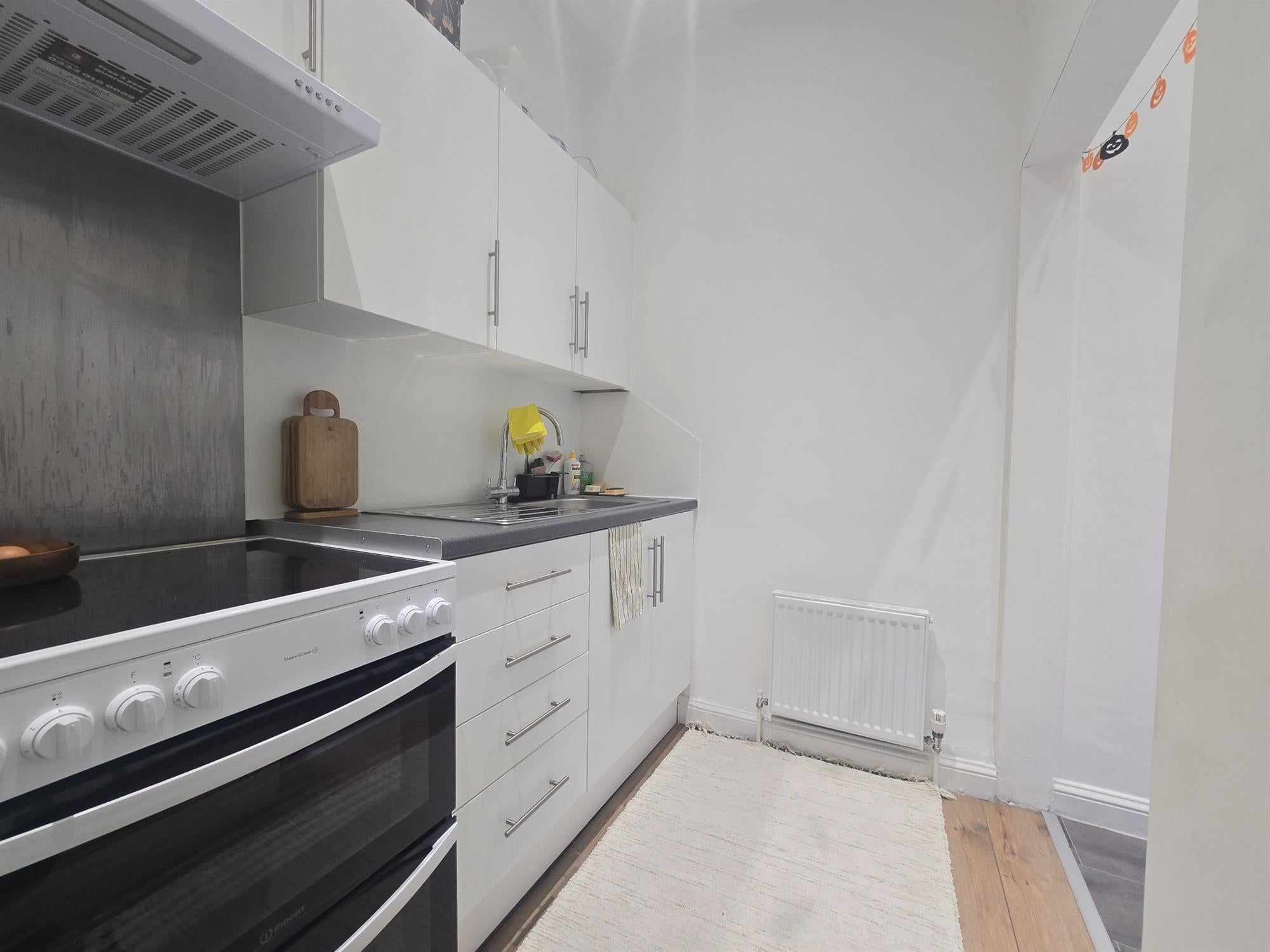 Flat Wilton Avenue in Southampton