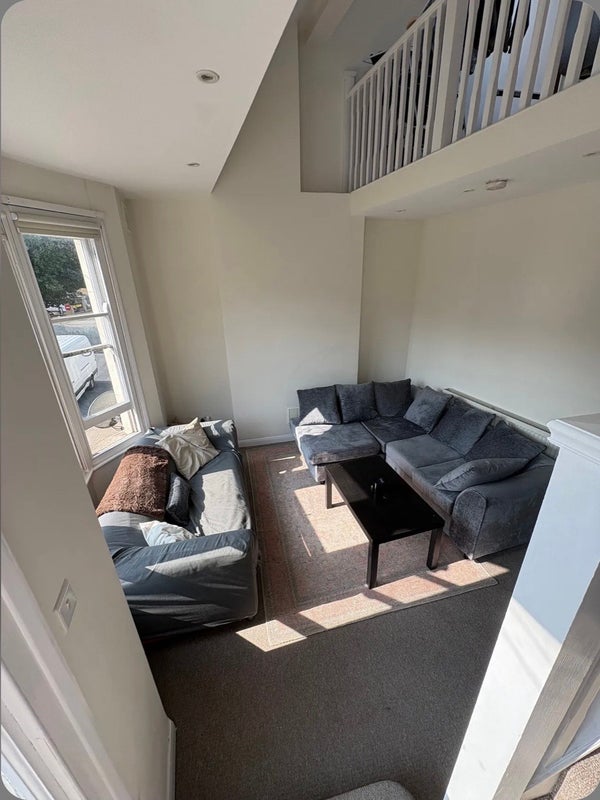 Room Townmead Road in Greater London
