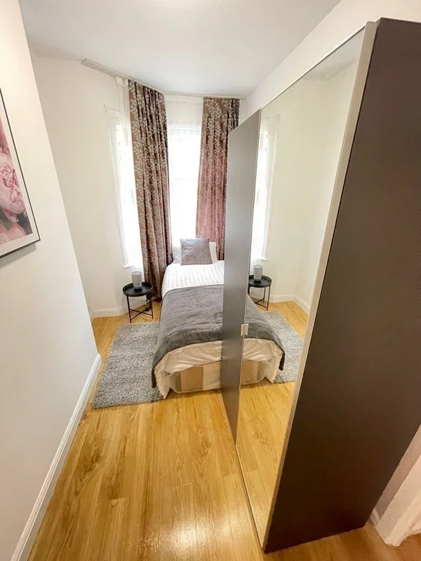 Room Belgrade Road in Greater London
