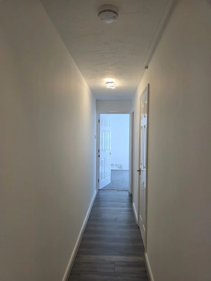 Flat Cuthberga Close in Greater London