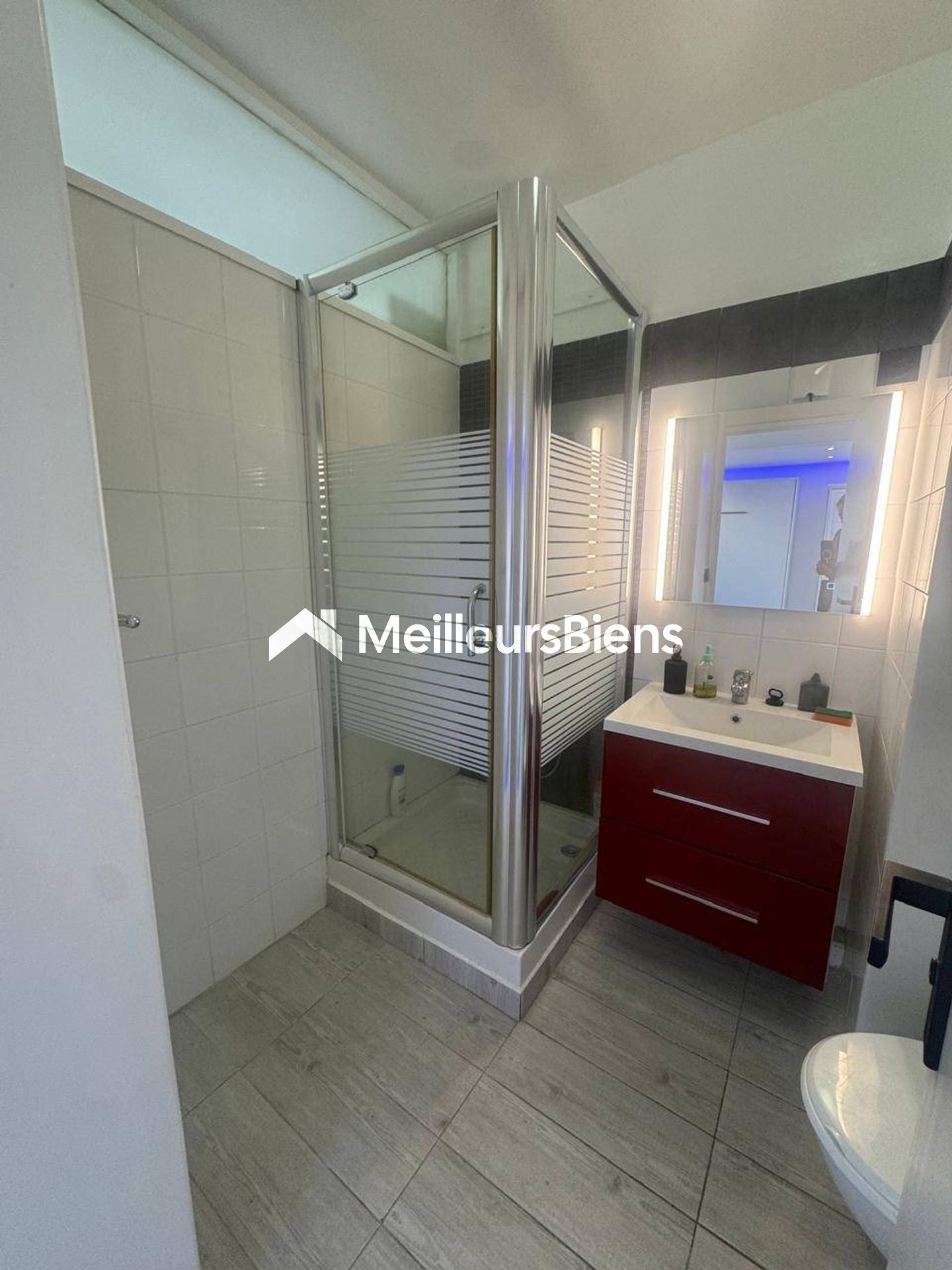 Appartement Rue Paul Valentino à Le Gosier