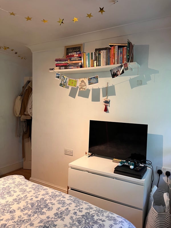 Room Stoford Close in Greater London