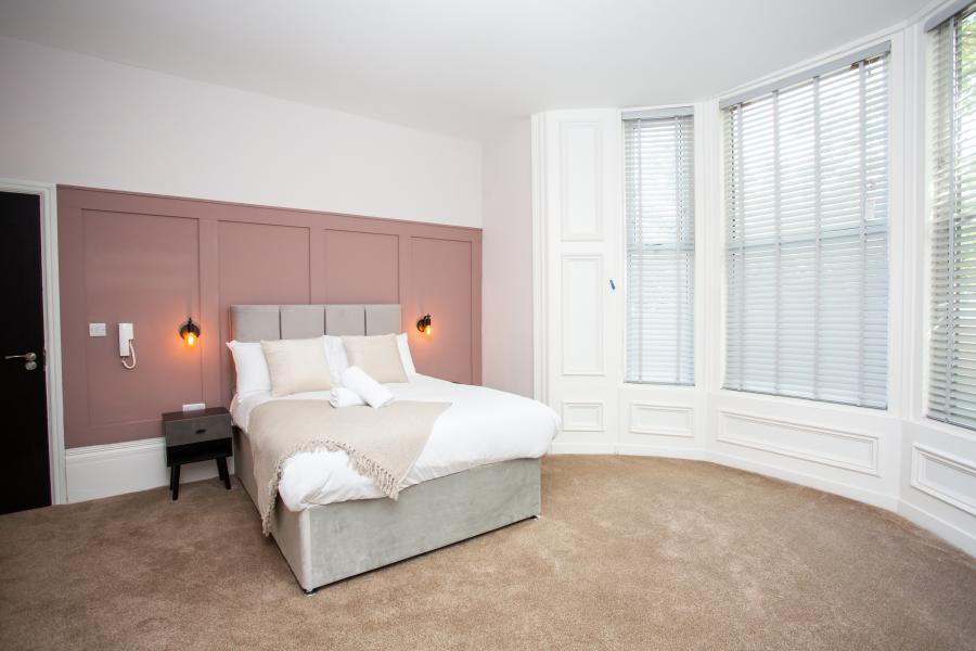 Room Brookside Gardens in Sunderland