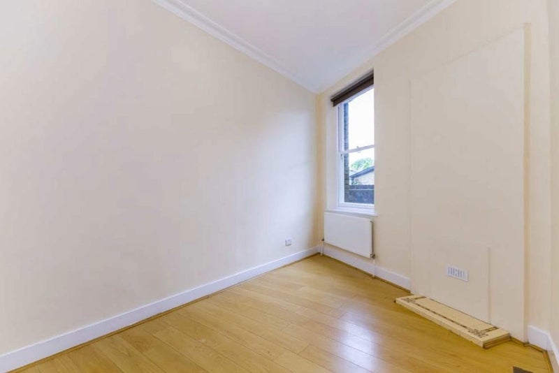 Flat Digby Mansions in Greater London