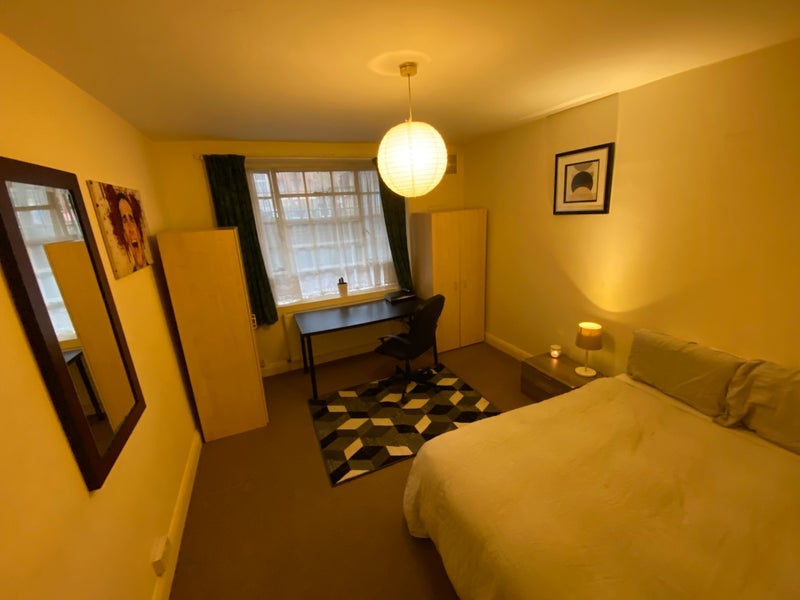 Room Myrdle Street in Greater London