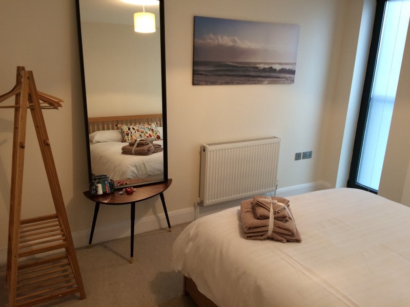 Room Long Lane in Greater London