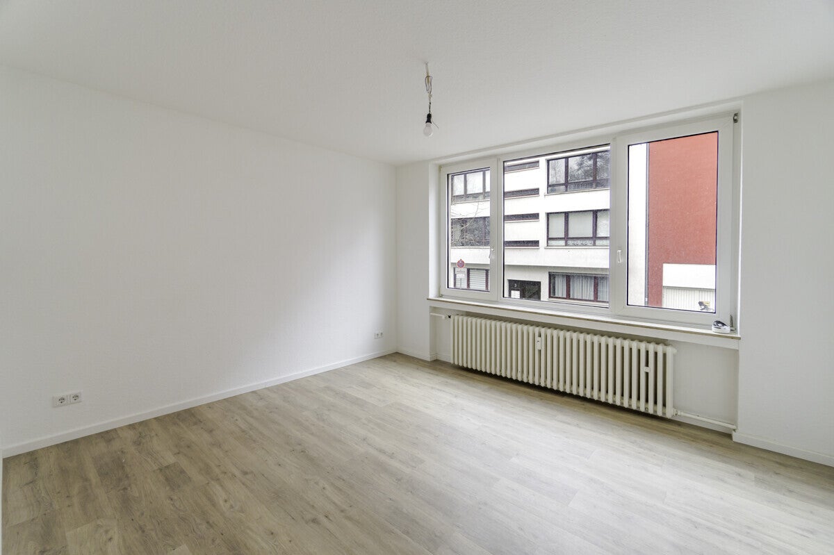 Wohnung Reisholzer Straße in Düsseldorf