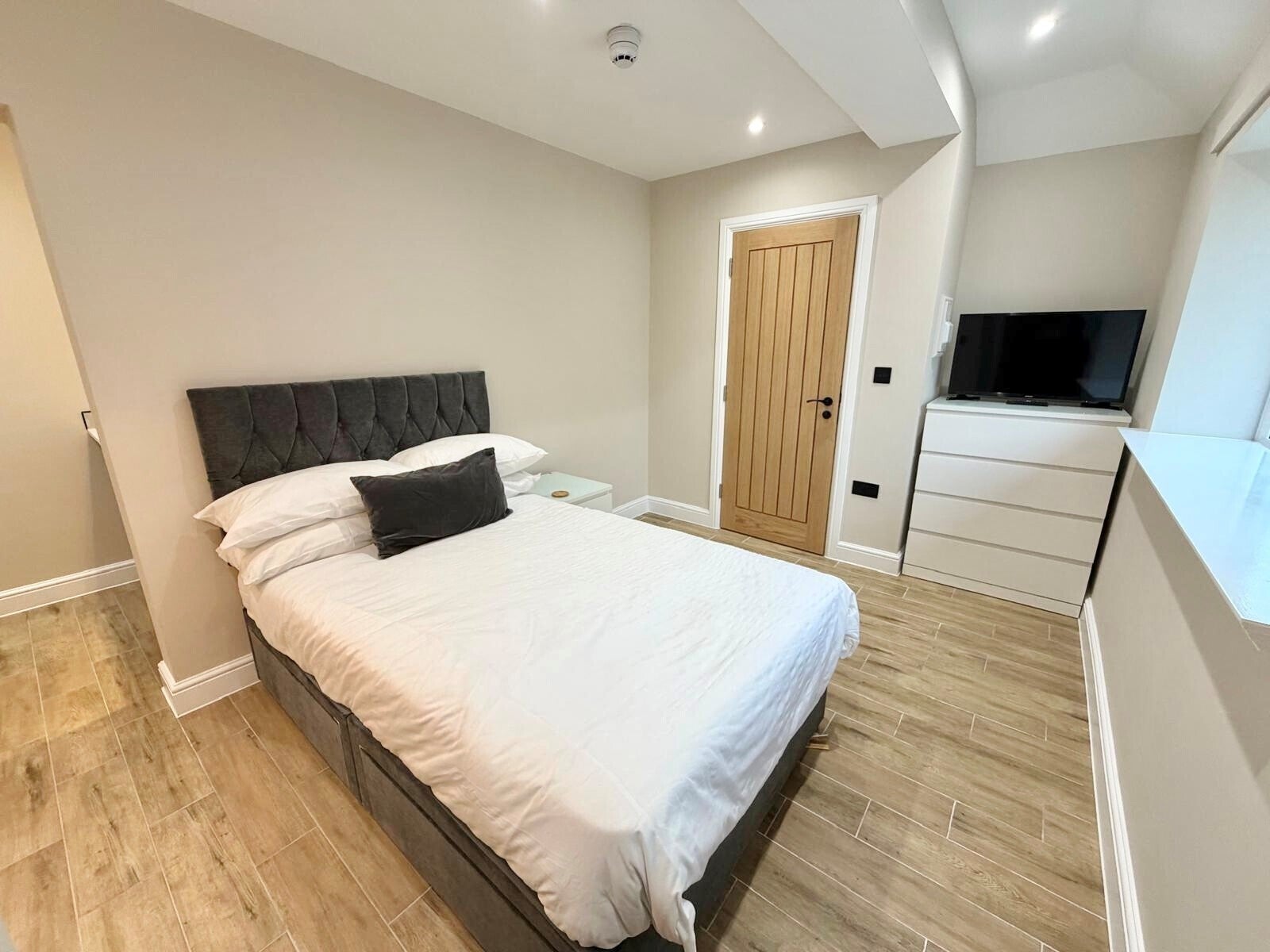 Room Old Fallow Road in Cannock Chase