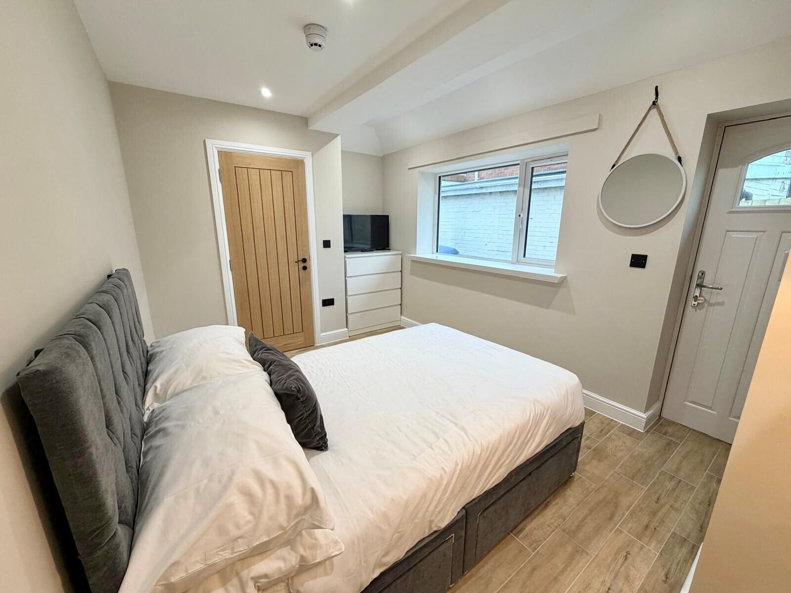 Room Old Fallow Road in Cannock Chase