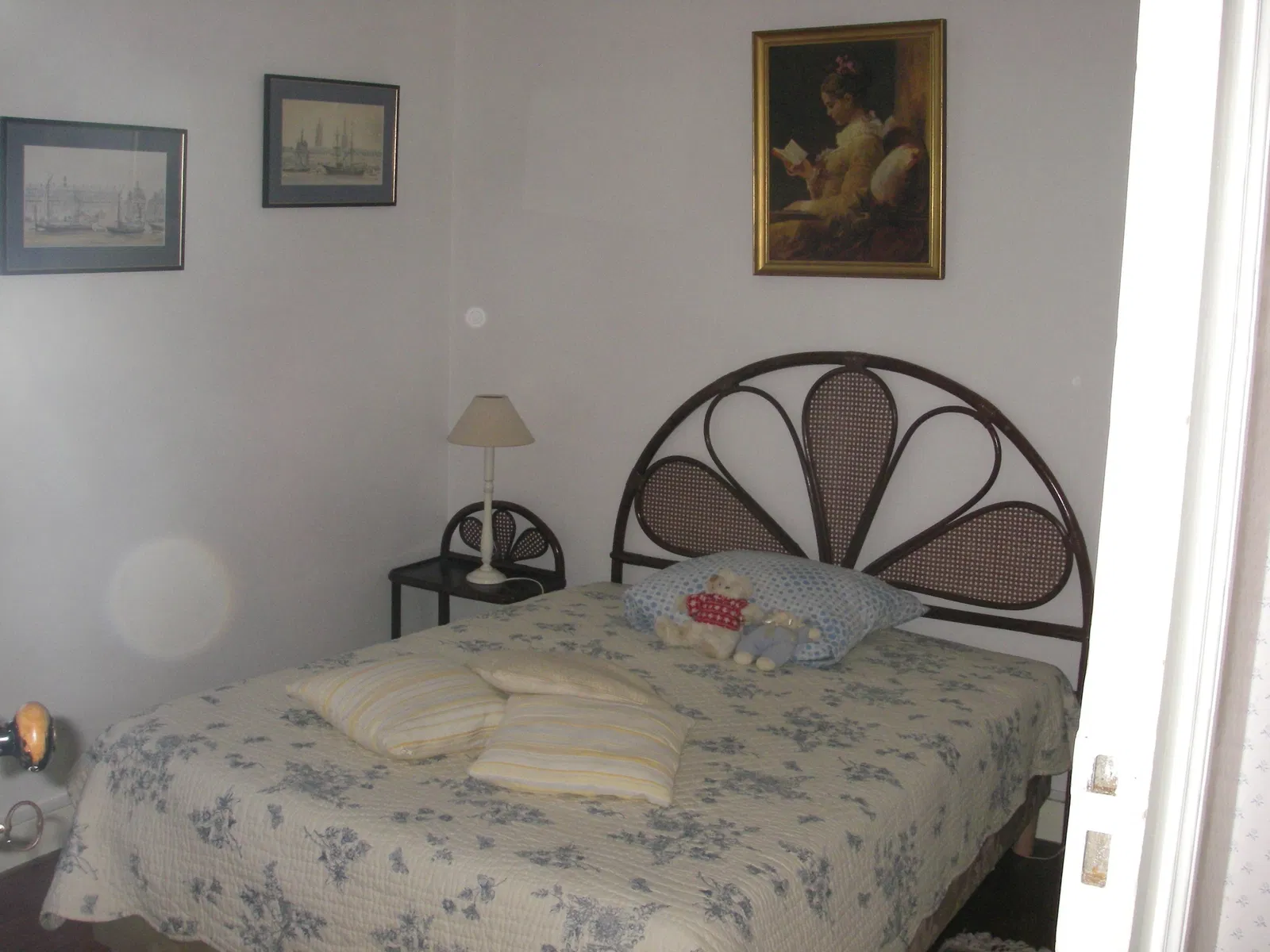 Chambre Rue Robert Caumont à Bordeaux