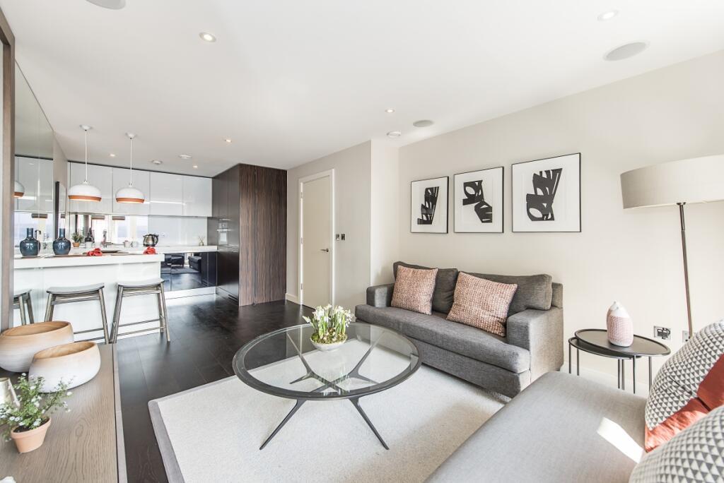 Flat Gatliff Road in City of Westminster
