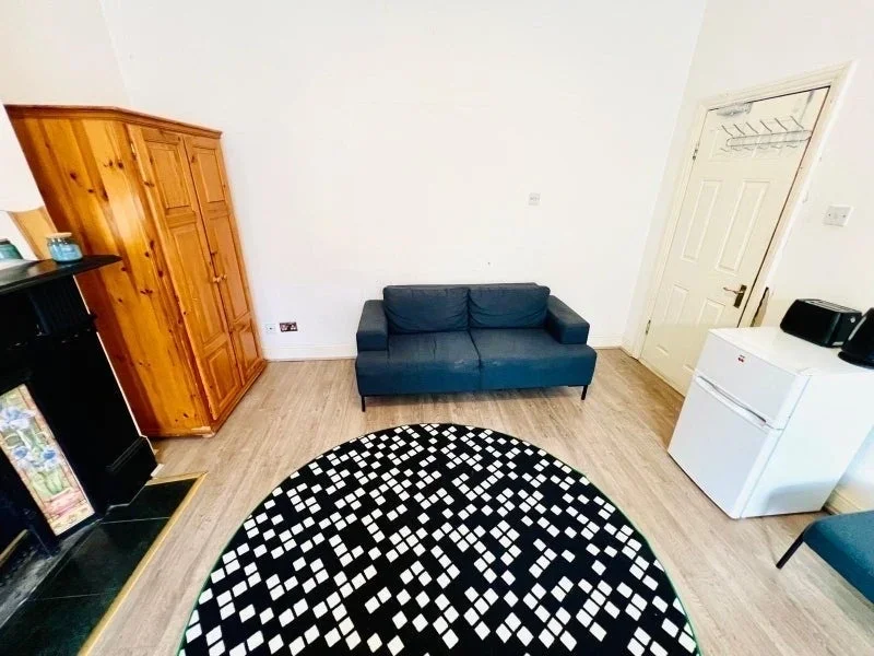Room Egerton Gardens in Greater London