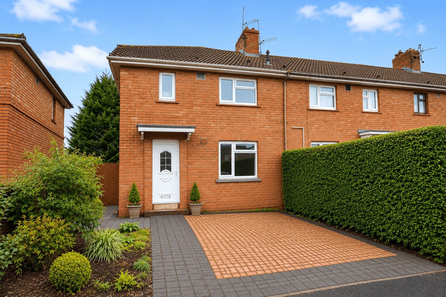 House Danbury Crescent in Bristol