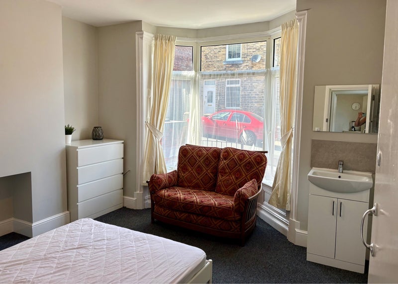 Room Smith Street in Wombwell