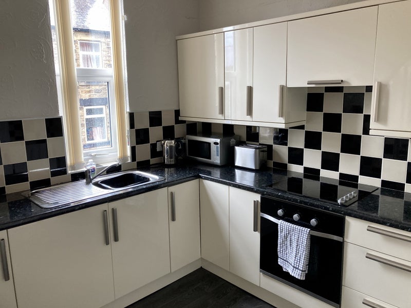Room Smith Street in Wombwell