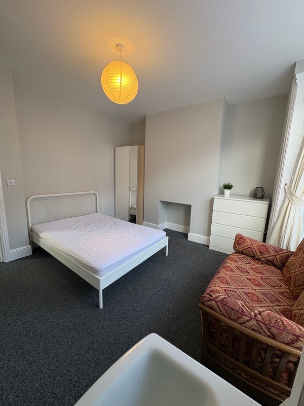 Room Smith Street in Wombwell