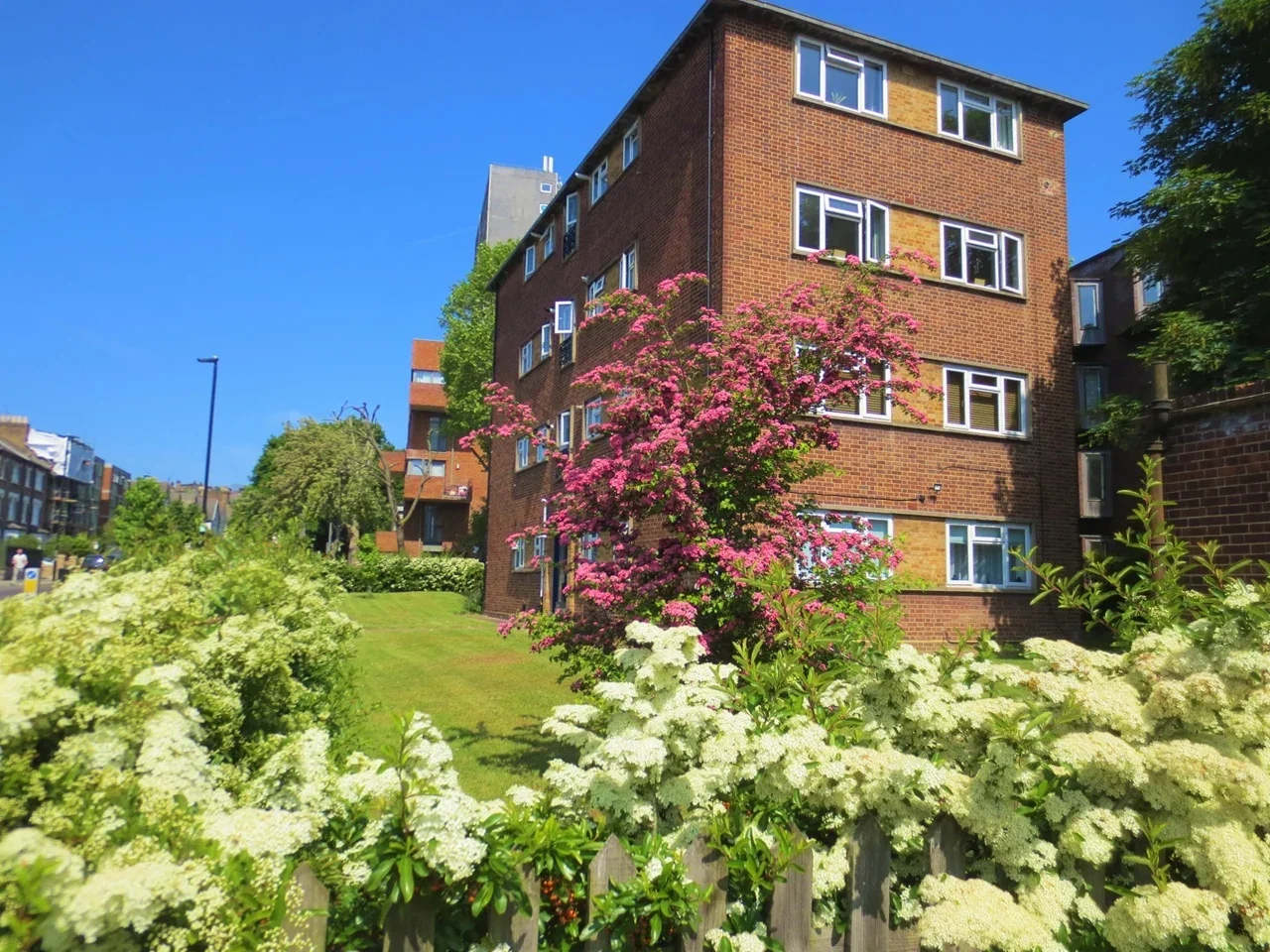 Flat Crouch Hill in Greater London