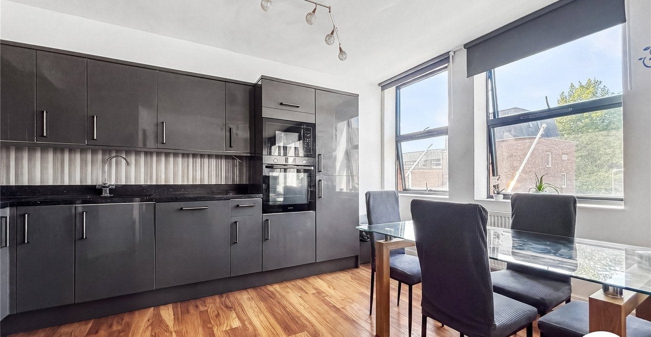 Flat Sittingbourne Road in Maidstone