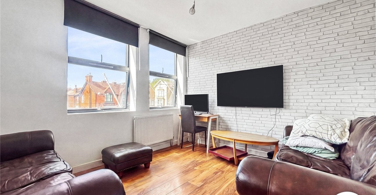 Flat Sittingbourne Road in Maidstone