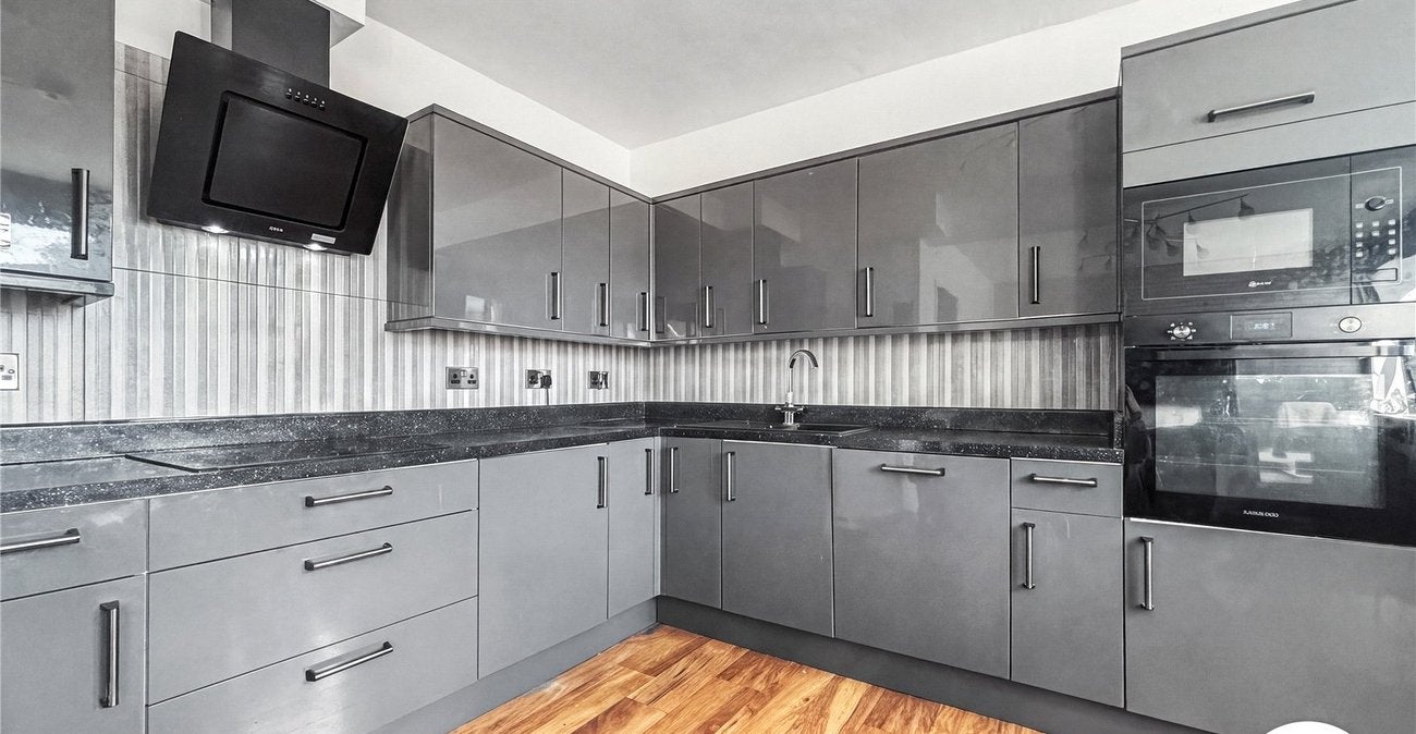 Flat Sittingbourne Road in Maidstone